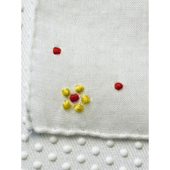 Christmas Holiday Embroidered Hanky Handkerchief Red Poinsettia Scalloped Edges - Picture 5 of 7